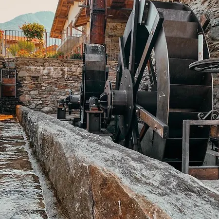 Alle Macine - Historic Molino Maufet Watermill - アパート *